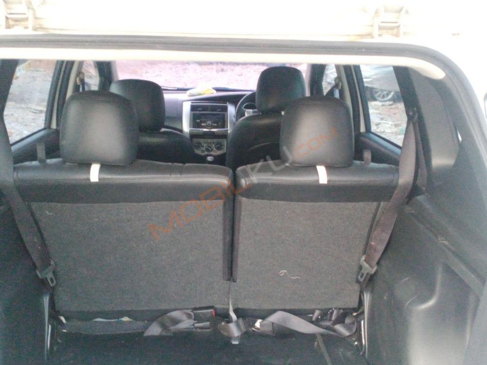 Mobil Nissan Livina 2013