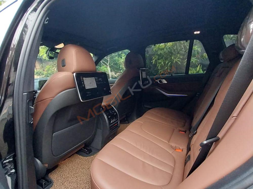Mobil BMW X5 2020