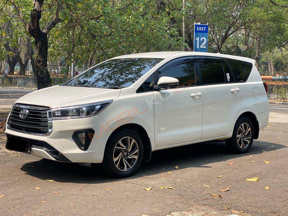 Mobil Toyota Kijang Innova 2022