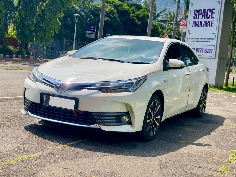 Mobil Toyota Corolla 2017
