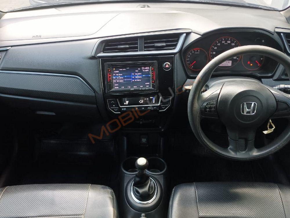 Mobil Honda Brio 2018