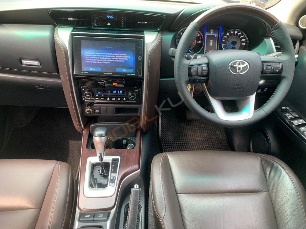 Mobil Toyota Fortuner 2016
