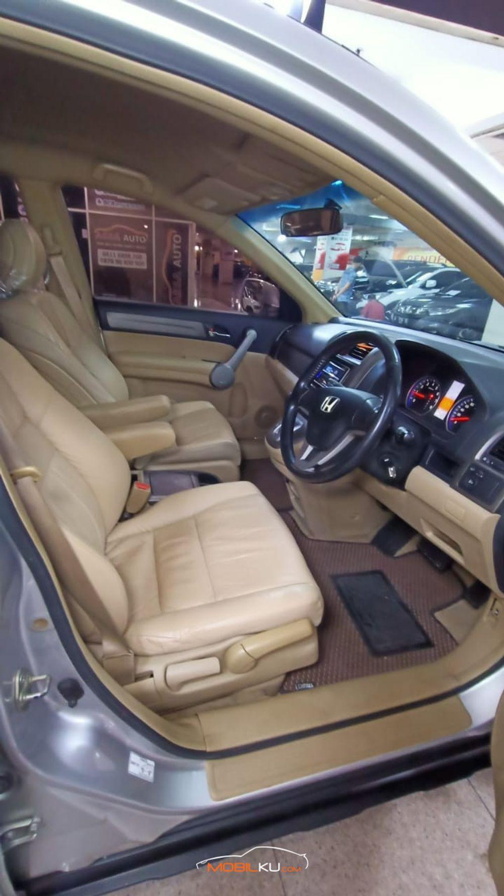 Mobil Honda CR-V 2008