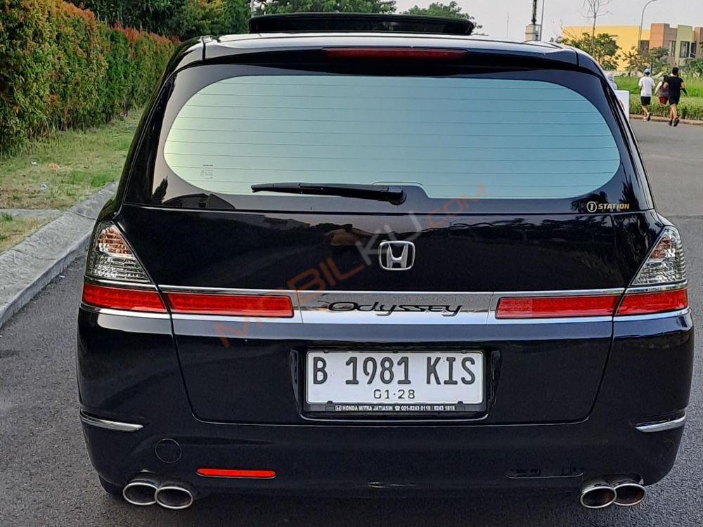 Mobil Honda Odyssey 2008