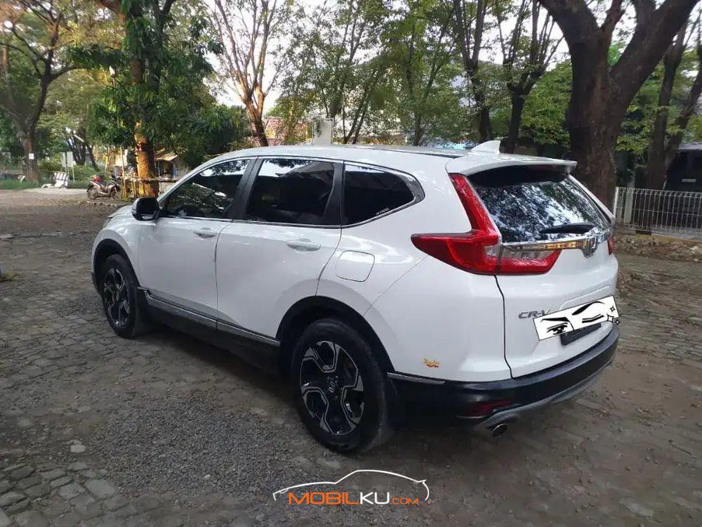 Mobil Honda CR-V 2017