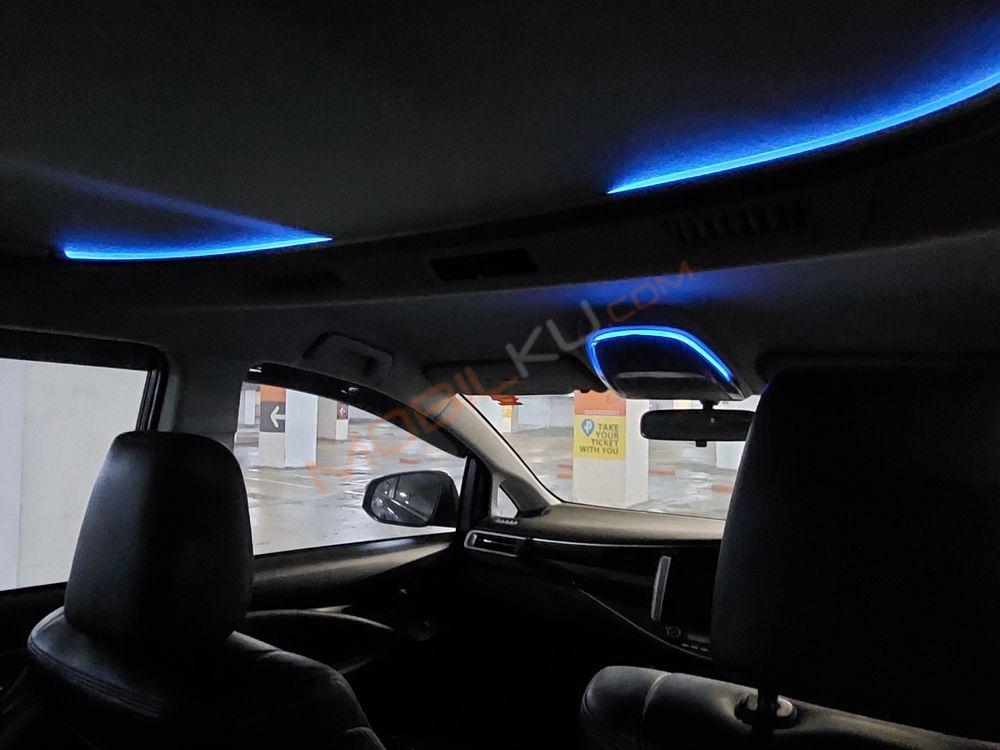 Mobil Toyota Kijang Innova 2018