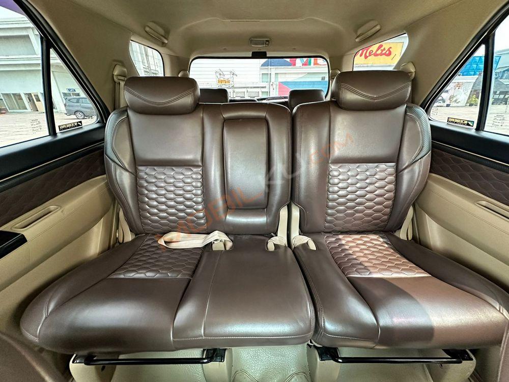 Mobil Toyota Fortuner 2014