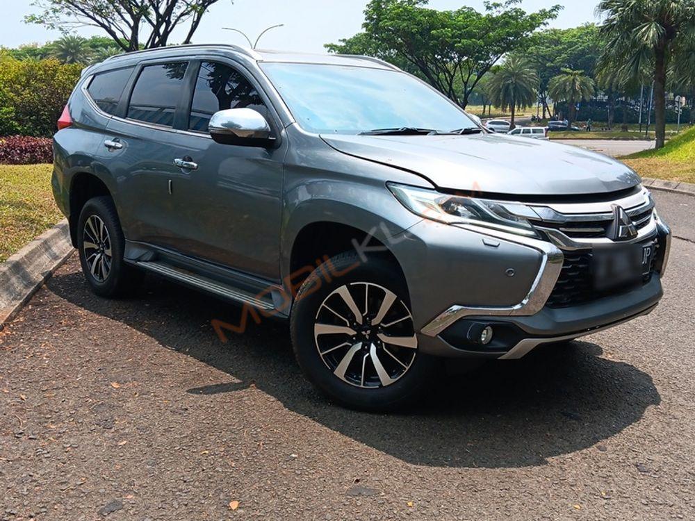 Mobil Mitsubishi Pajero Sport 2022