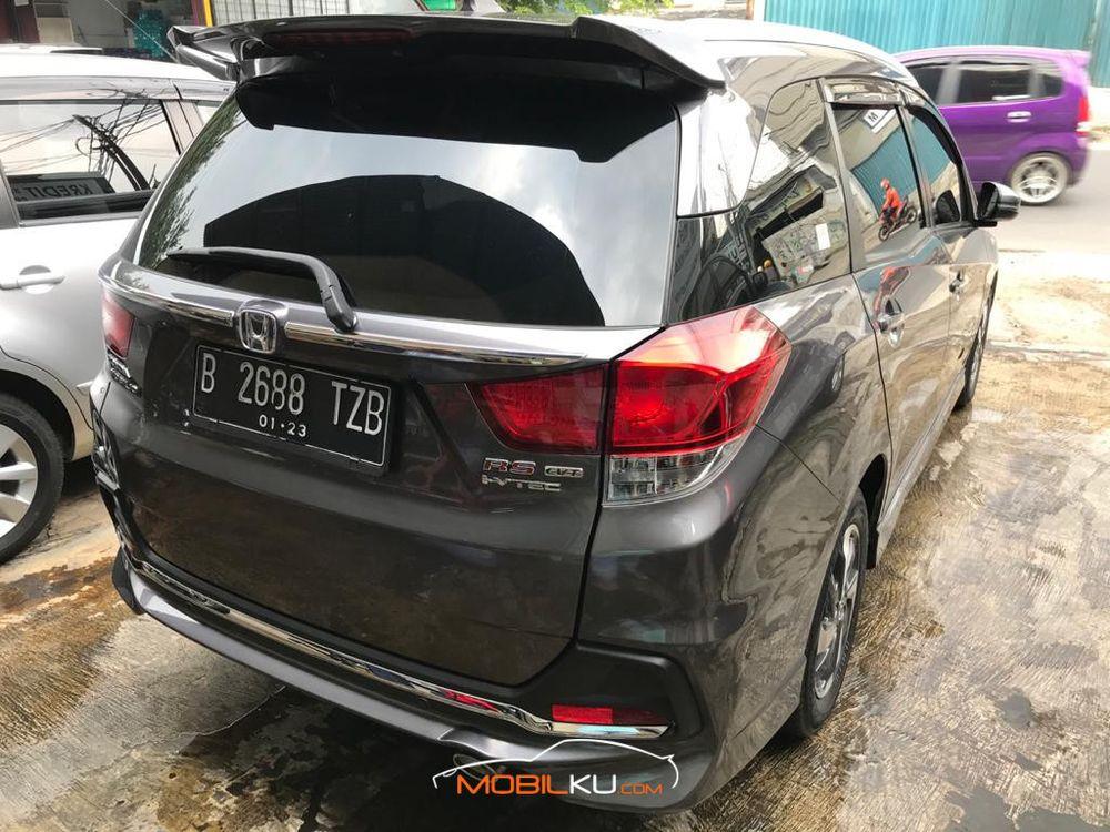 Mobil Honda Mobilio 2017