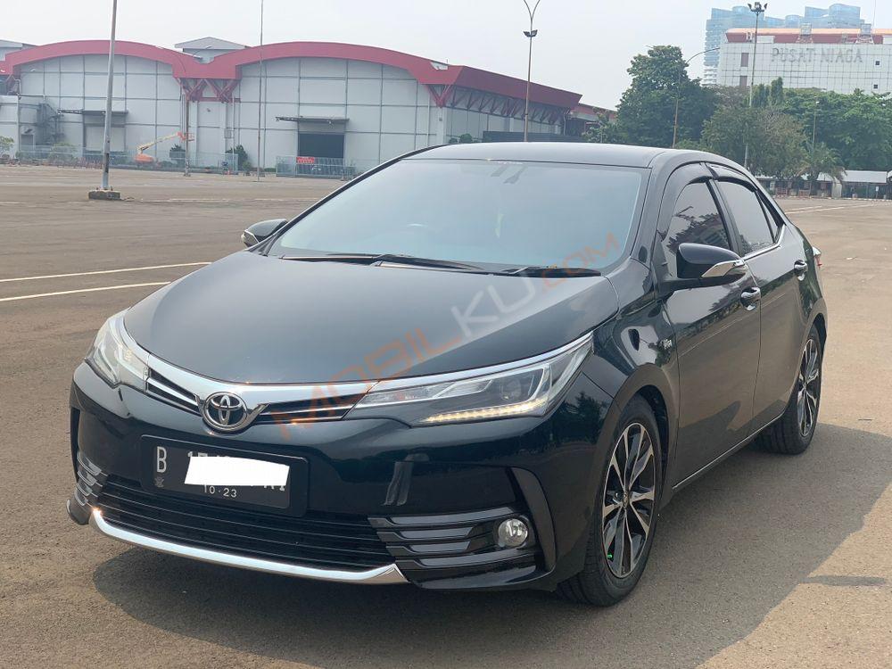 Mobil Toyota Corolla 2018