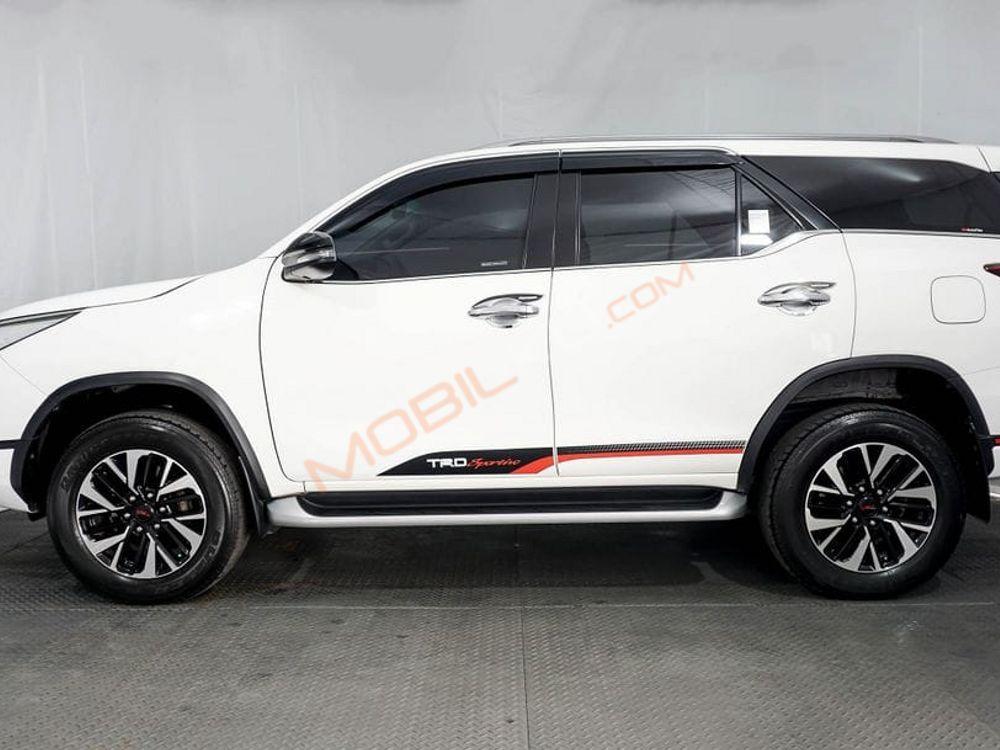 Mobil Toyota Fortuner 2018