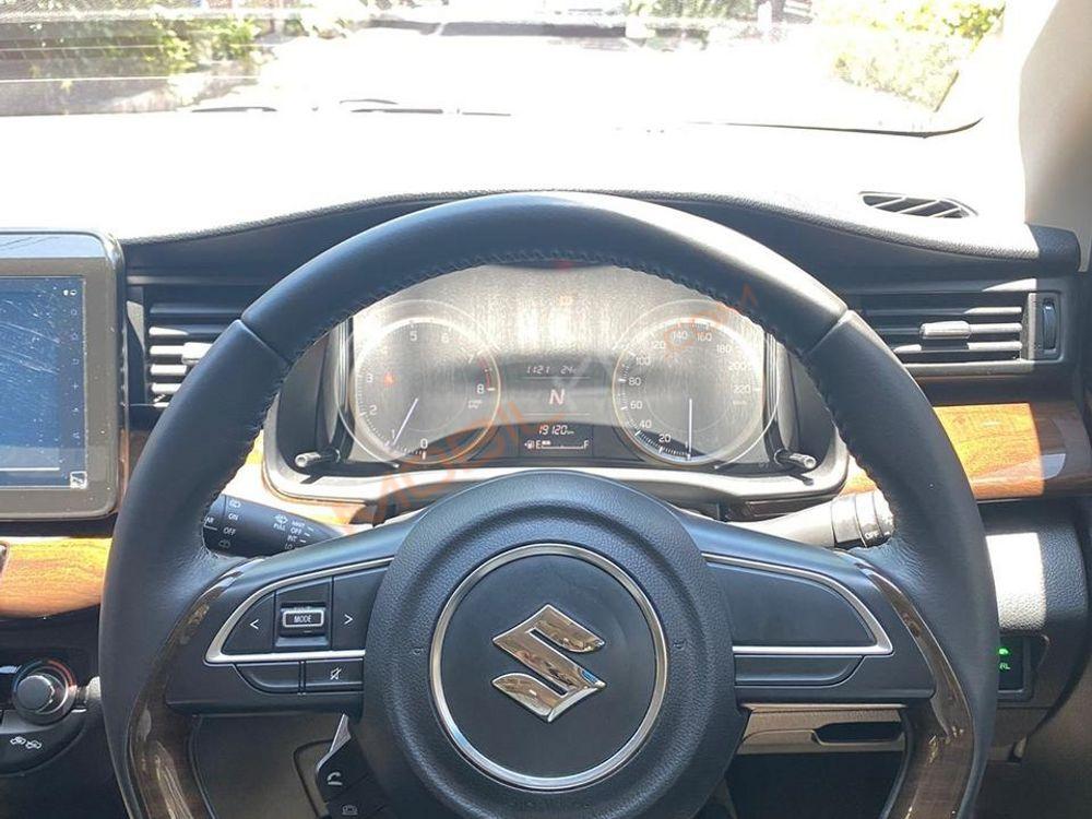 Mobil Suzuki Ertiga 2021