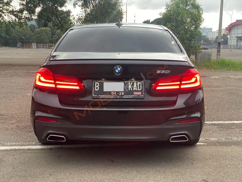 Mobil BMW 5 Series 2020