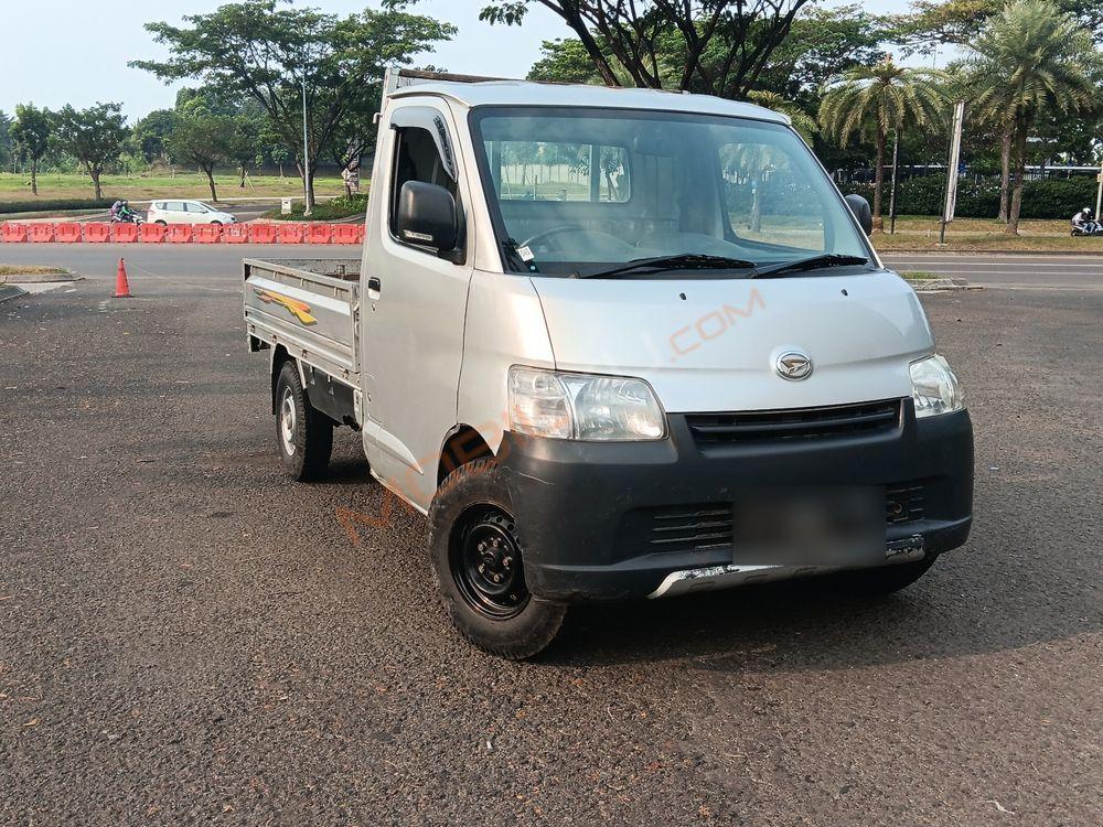 Mobil Daihatsu Gran Max 2017