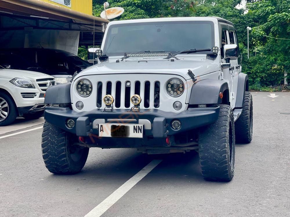 Mobil Jeep Wrangler 2014