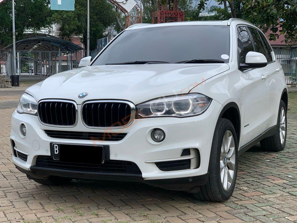 Mobil BMW X5 2016