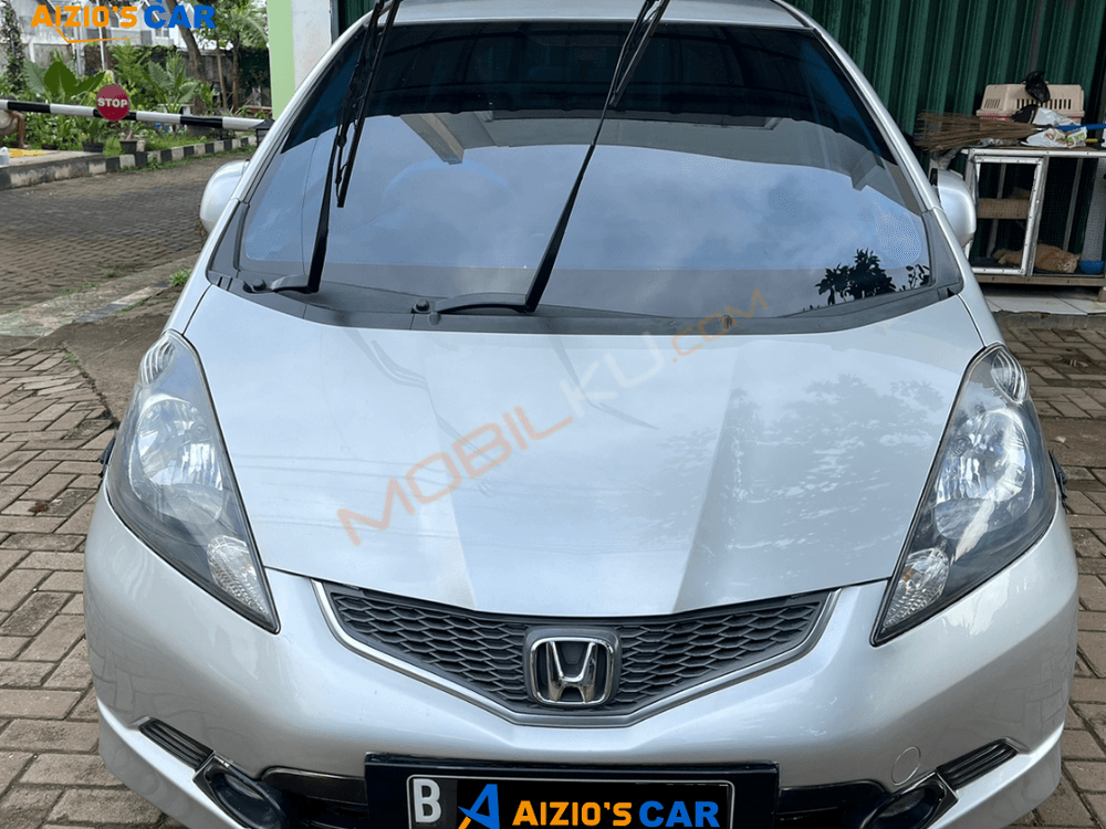 Mobil Honda Jazz 2009