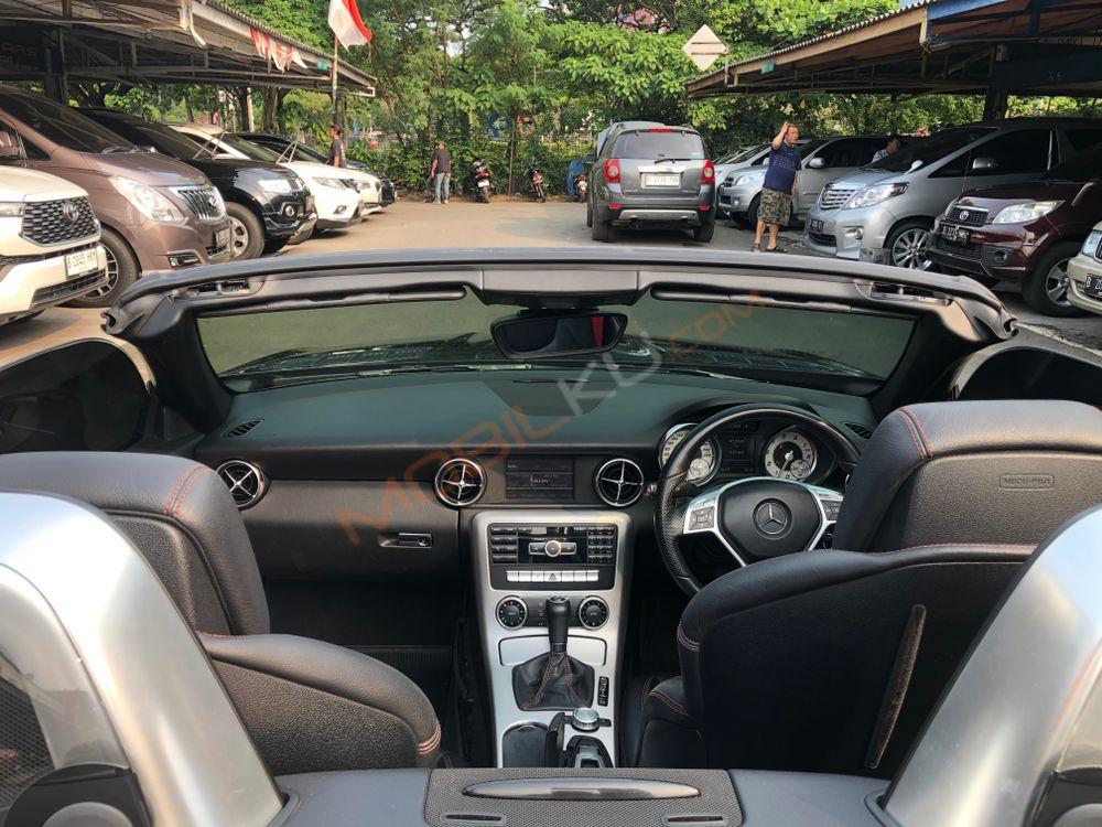 Mobil Mercedes-Benz SLK 2013