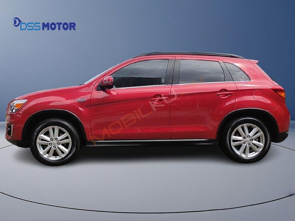 Mobil Mitsubishi Outlander Sport 2017