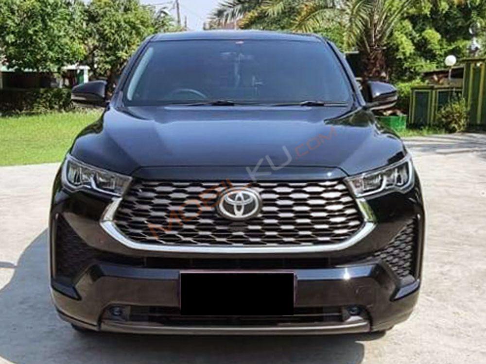 Mobil Toyota Kijang Innova Zenix 2023