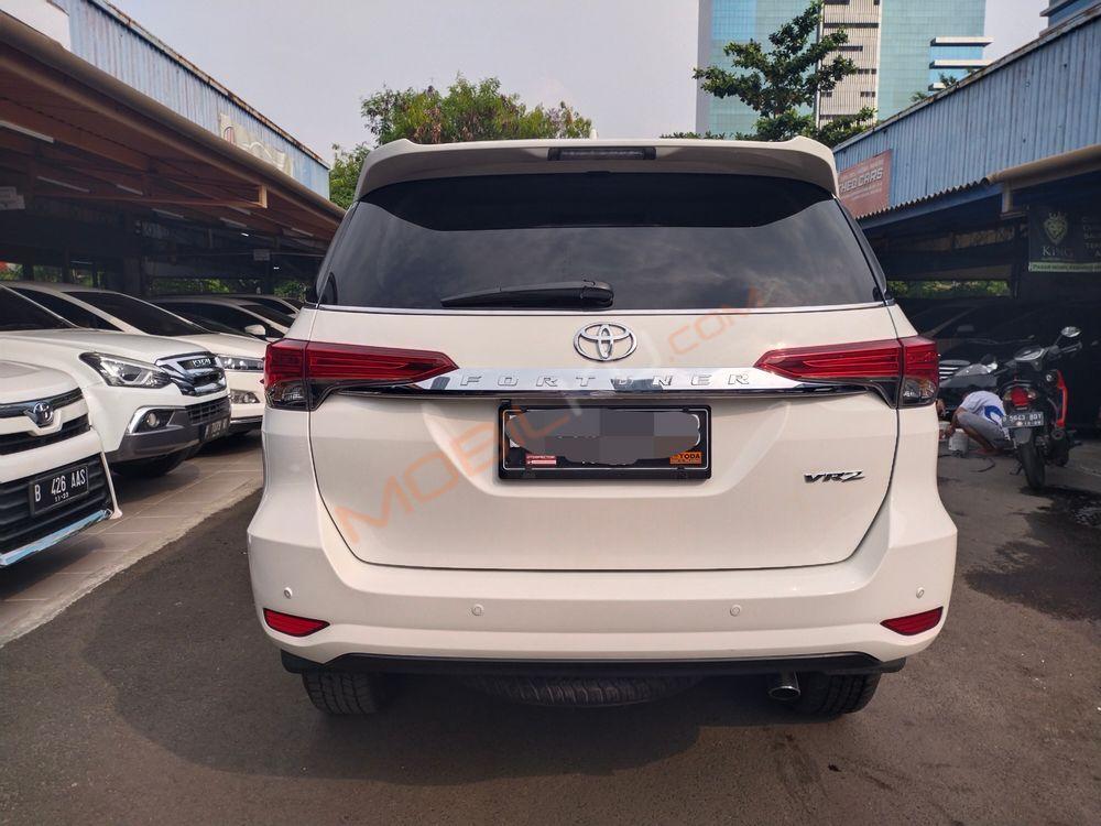 Mobil Toyota Fortuner 2016