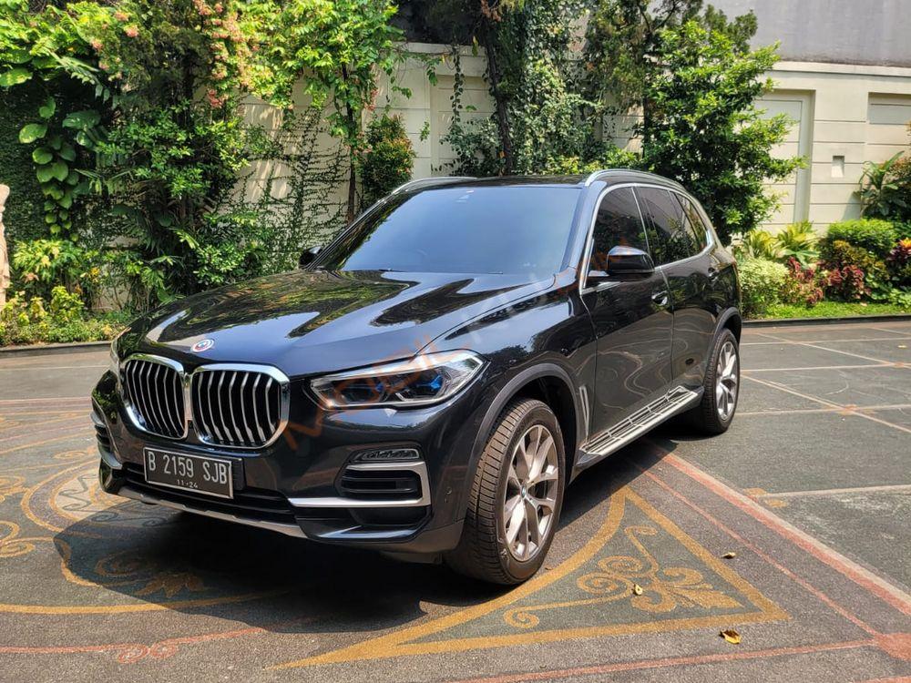 Mobil BMW X5 2019