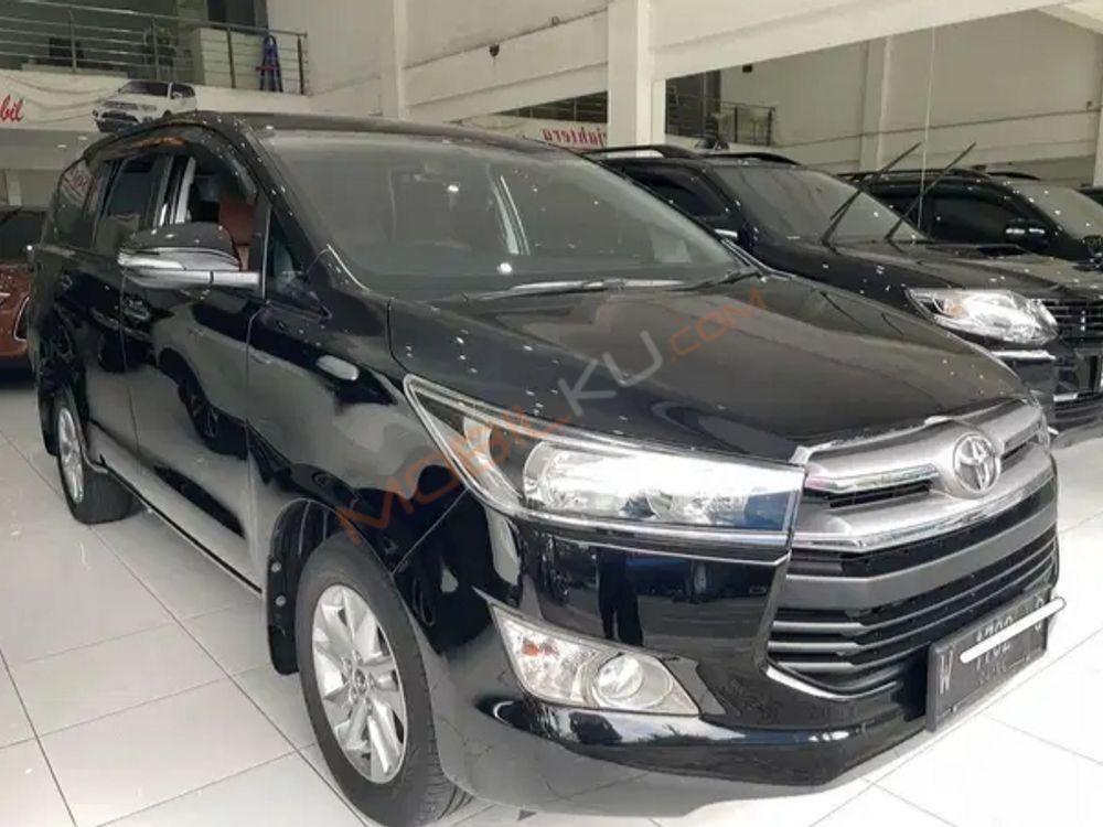 Mobil Toyota Kijang Innova 2019