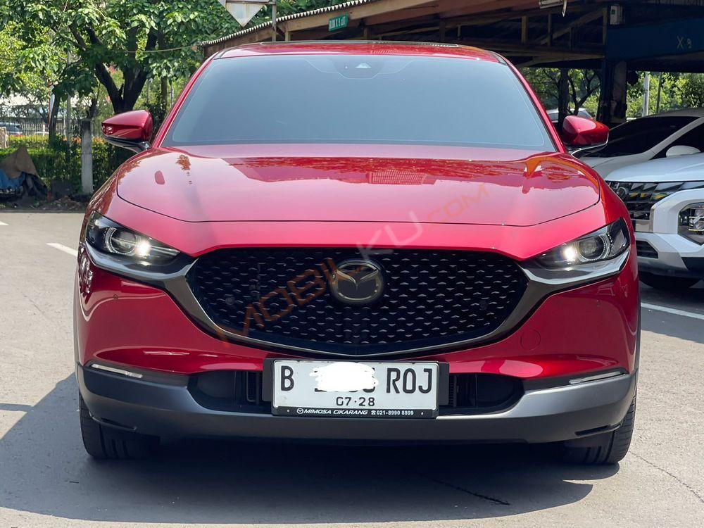 Mobil Mazda CX-30 2023