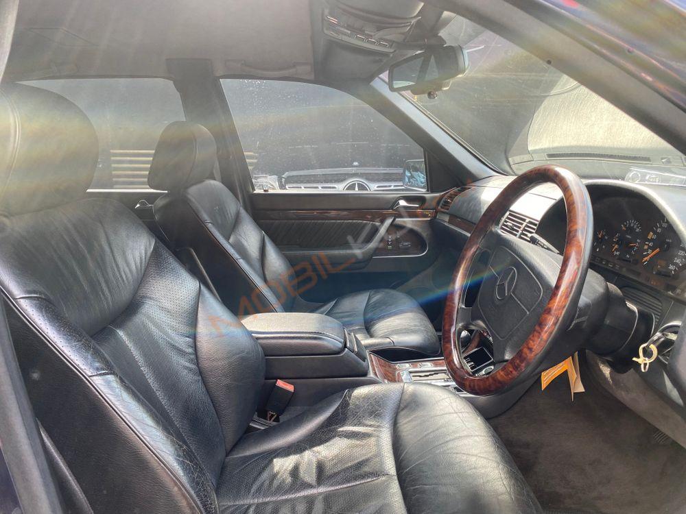 Mobil Mercedes-Benz S-Class 1996