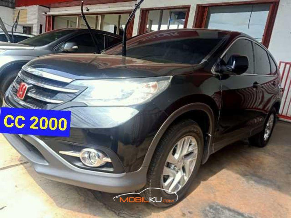 Mobil Honda CR-V 2013