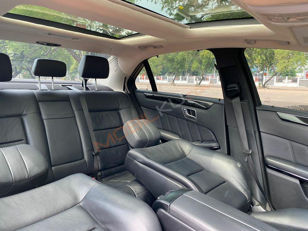 Mobil Mercedes-Benz E-Class 2011