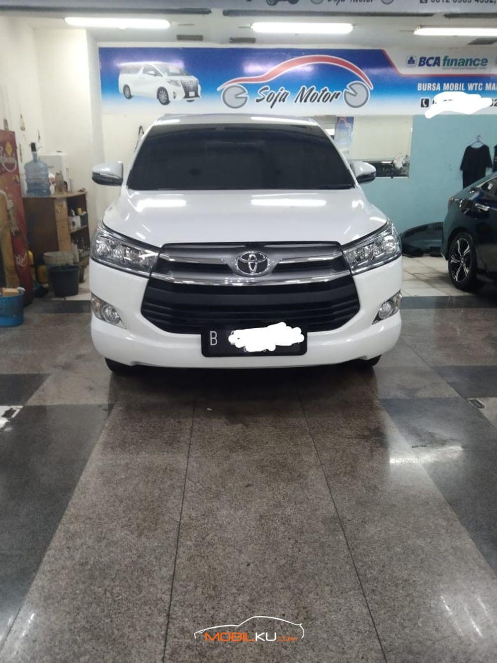 Mobil Toyota Kijang Innova 2018