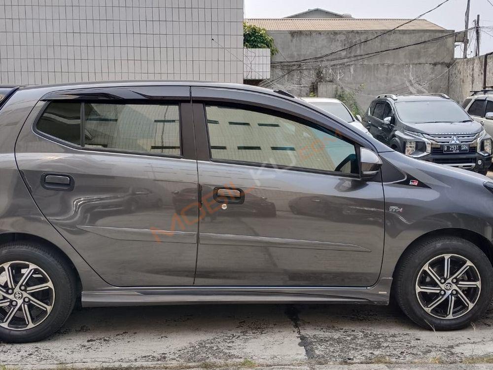 Mobil Toyota Agya 2021