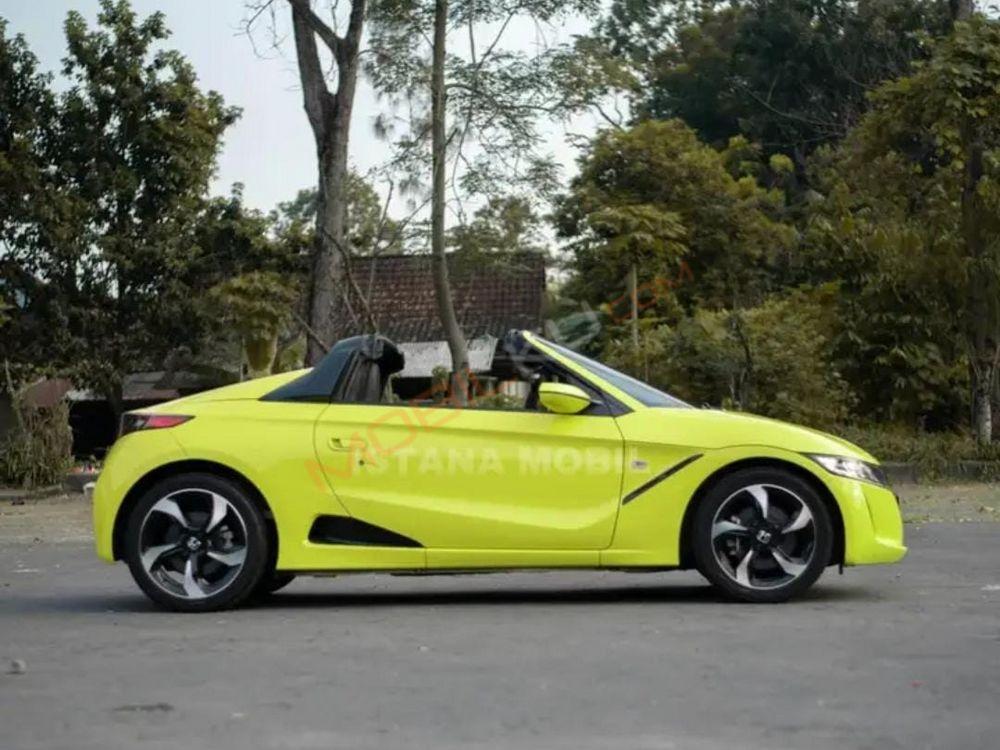 Mobil Honda S660 2016