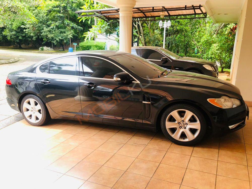 Mobil Jaguar XF 2009