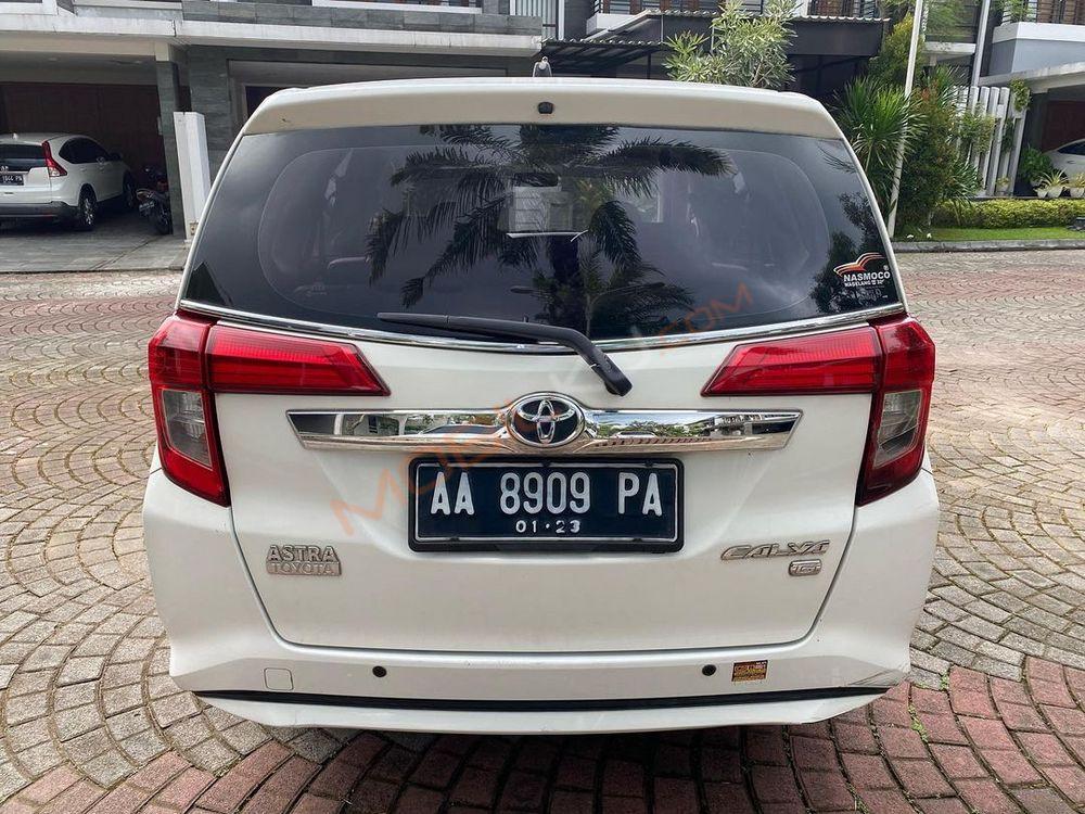 Mobil Toyota Calya 2018