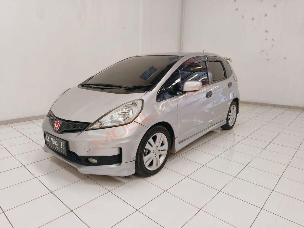 Mobil Honda Jazz 2012
