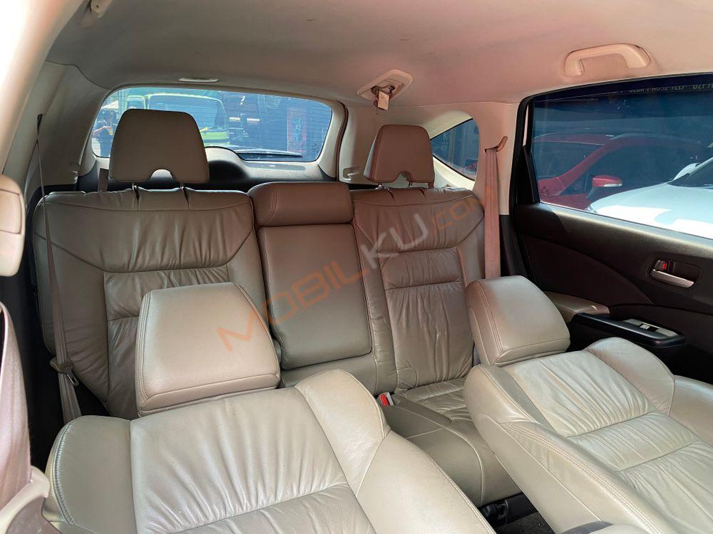 Mobil Honda CR-V 2012
