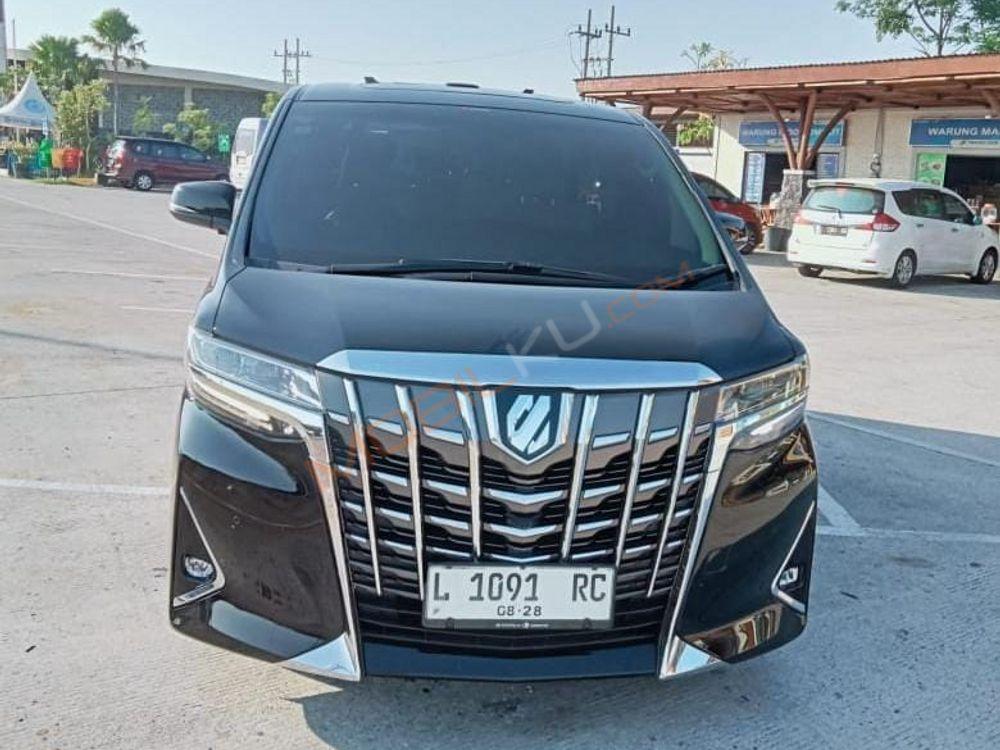 Mobil Toyota Alphard 2018
