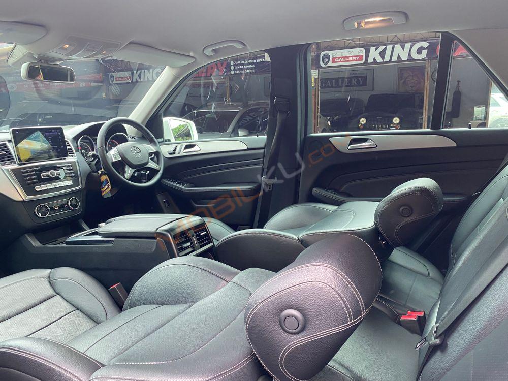 Mobil Mercedes-Benz ML 2015