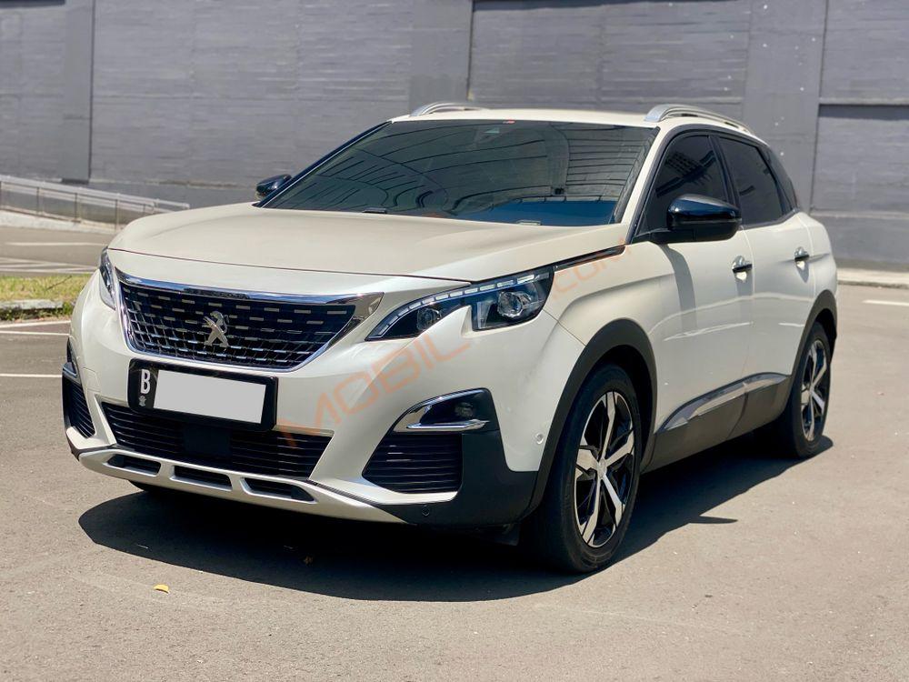 Mobil Peugeot 3008 2020