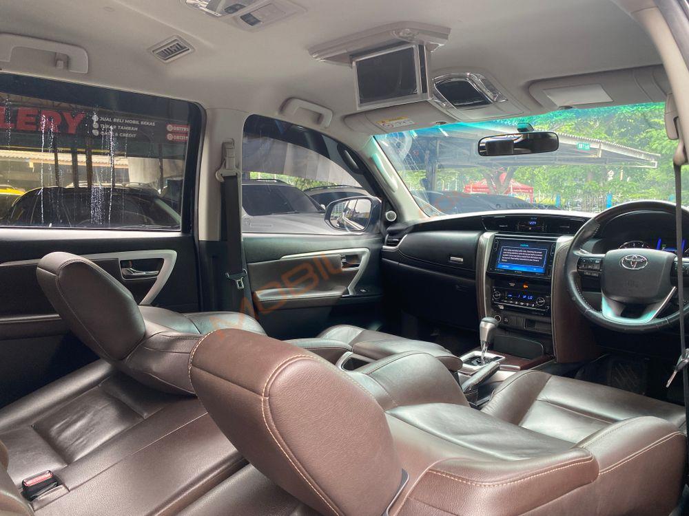 Mobil Toyota Fortuner 2020