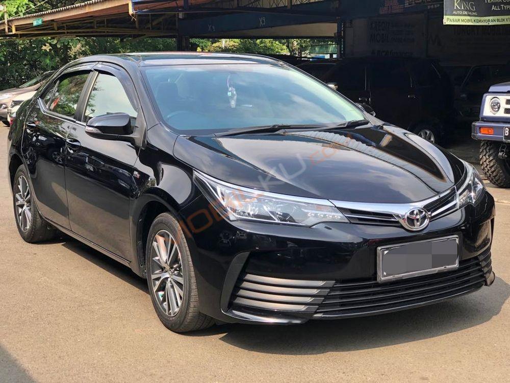 Mobil Toyota Corolla 2018