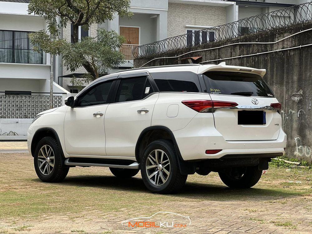 Mobil Toyota Fortuner 2018