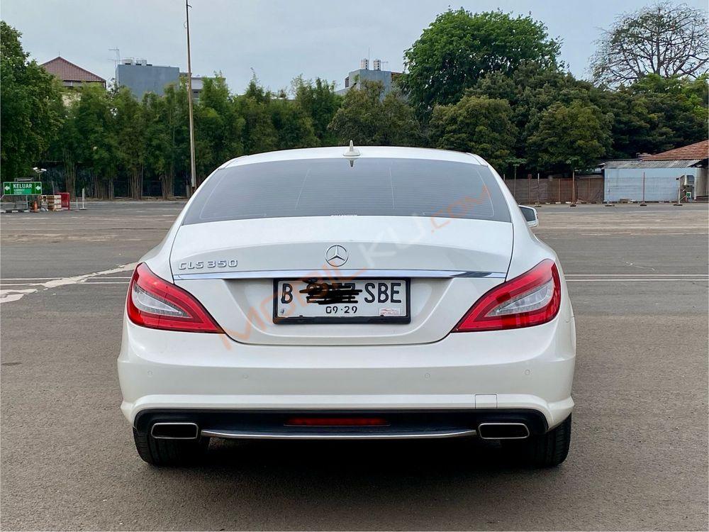 Mobil Mercedes-Benz CLS 2013
