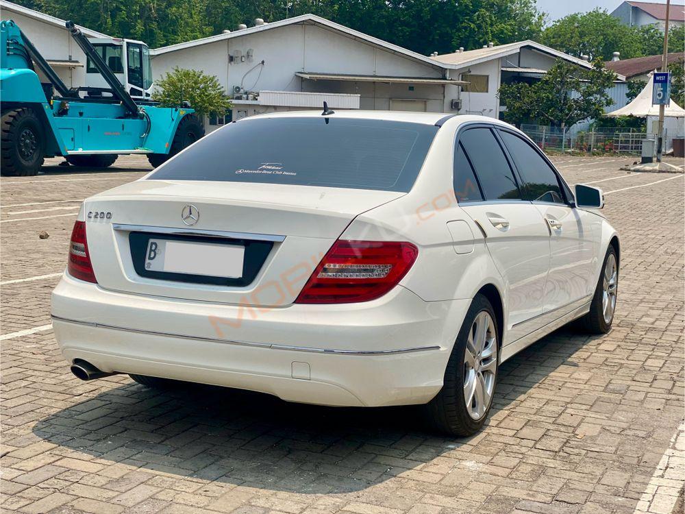 Mobil Mercedes-Benz C-Class 2014