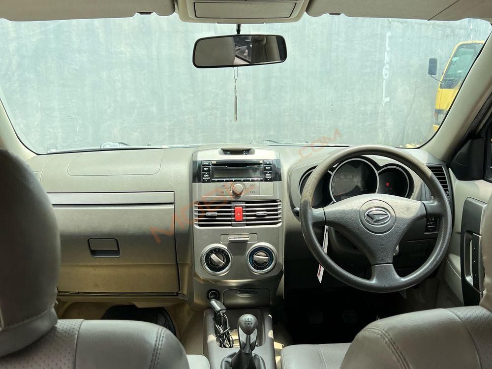 Mobil Daihatsu Terios 2010
