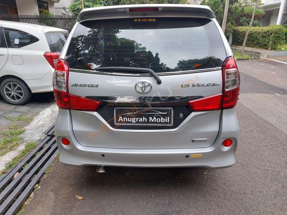 Mobil Toyota Avanza 2016