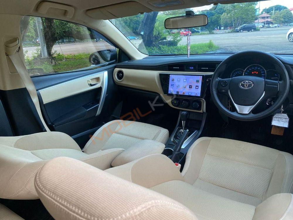 Mobil Toyota Corolla Cross 2018