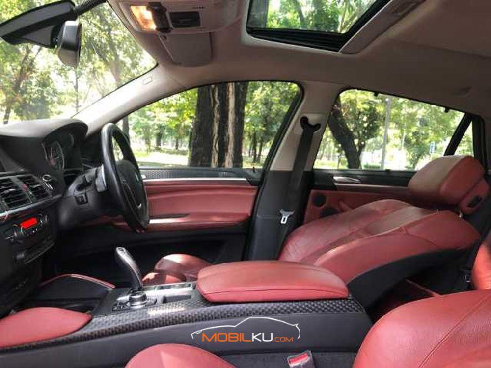 Mobil BMW X6 2013
